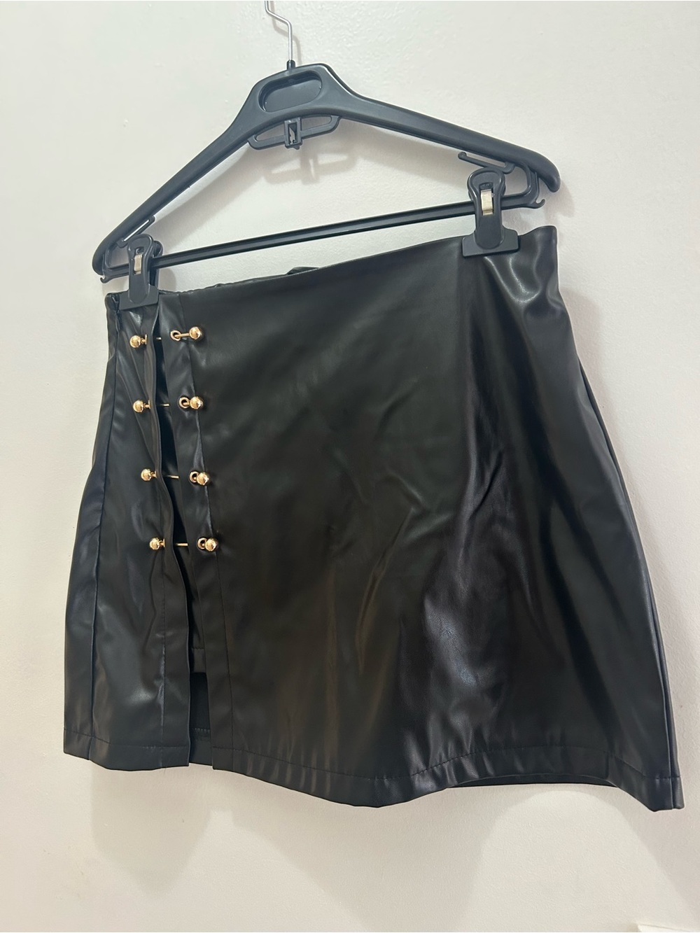 SHEIN Black Faux Leather Mini Skirt with Gold Button Detail